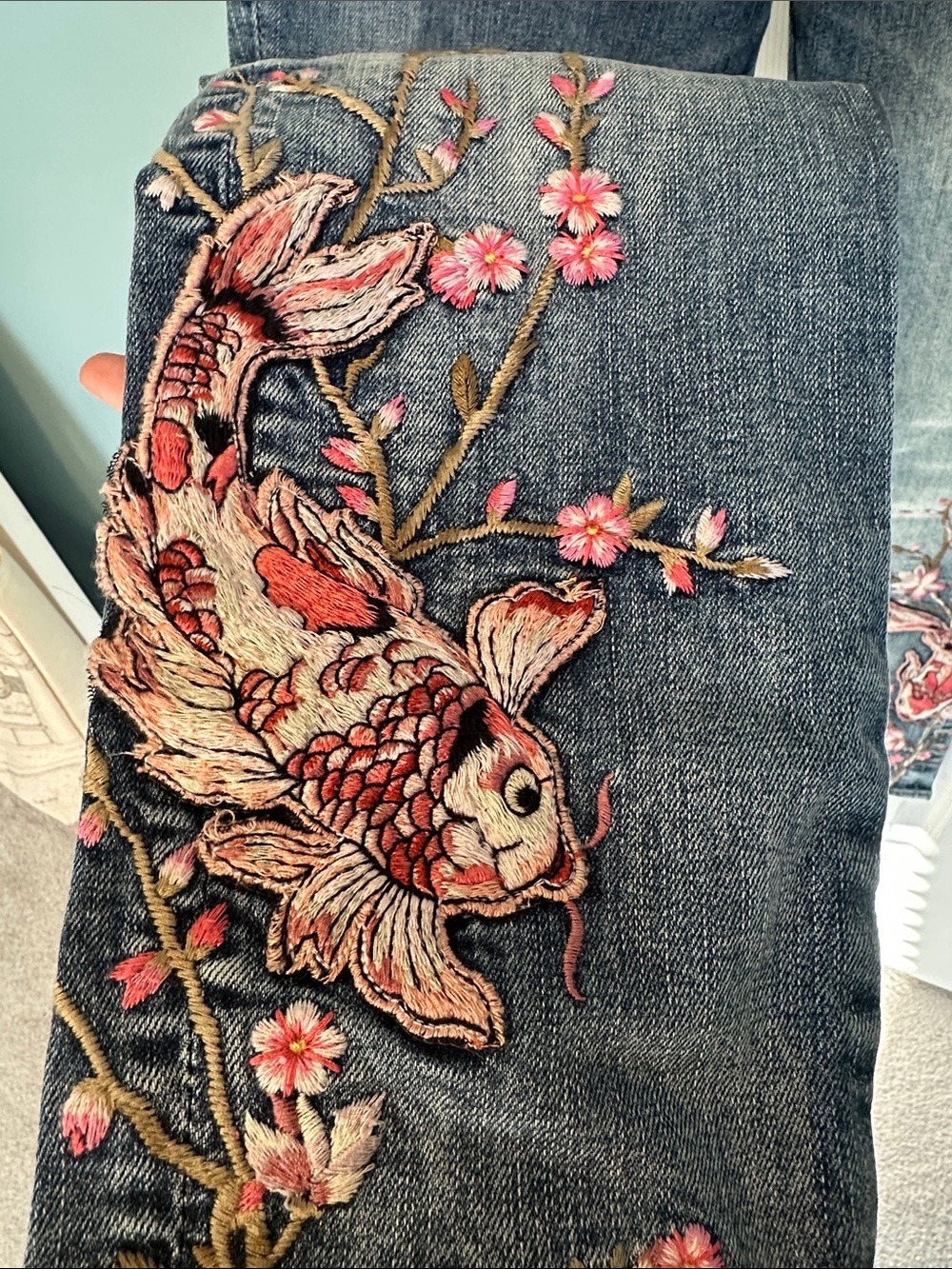 Driftwood Women's Embroidered Denim Jeans Marilyn Koi from Sundance size 28 - Picture 4 of 10
